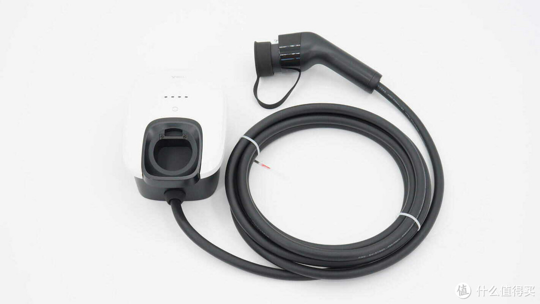 支持扫码刷卡，四款新能源汽车交流充电桩拆解汇总